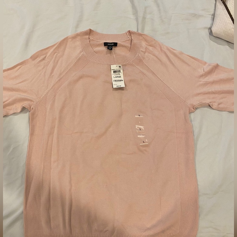 Men’s alfani long sleeve shirt size large brand new! Perfect ootd and ootn!